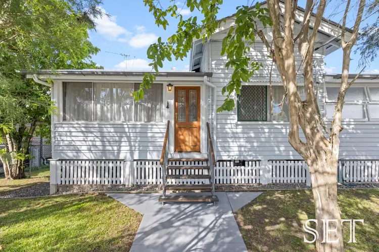 854 Oxley Road, Corinda QLD 4075