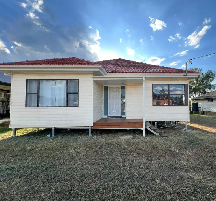 36 Perth Street, Aberdeen NSW 2336