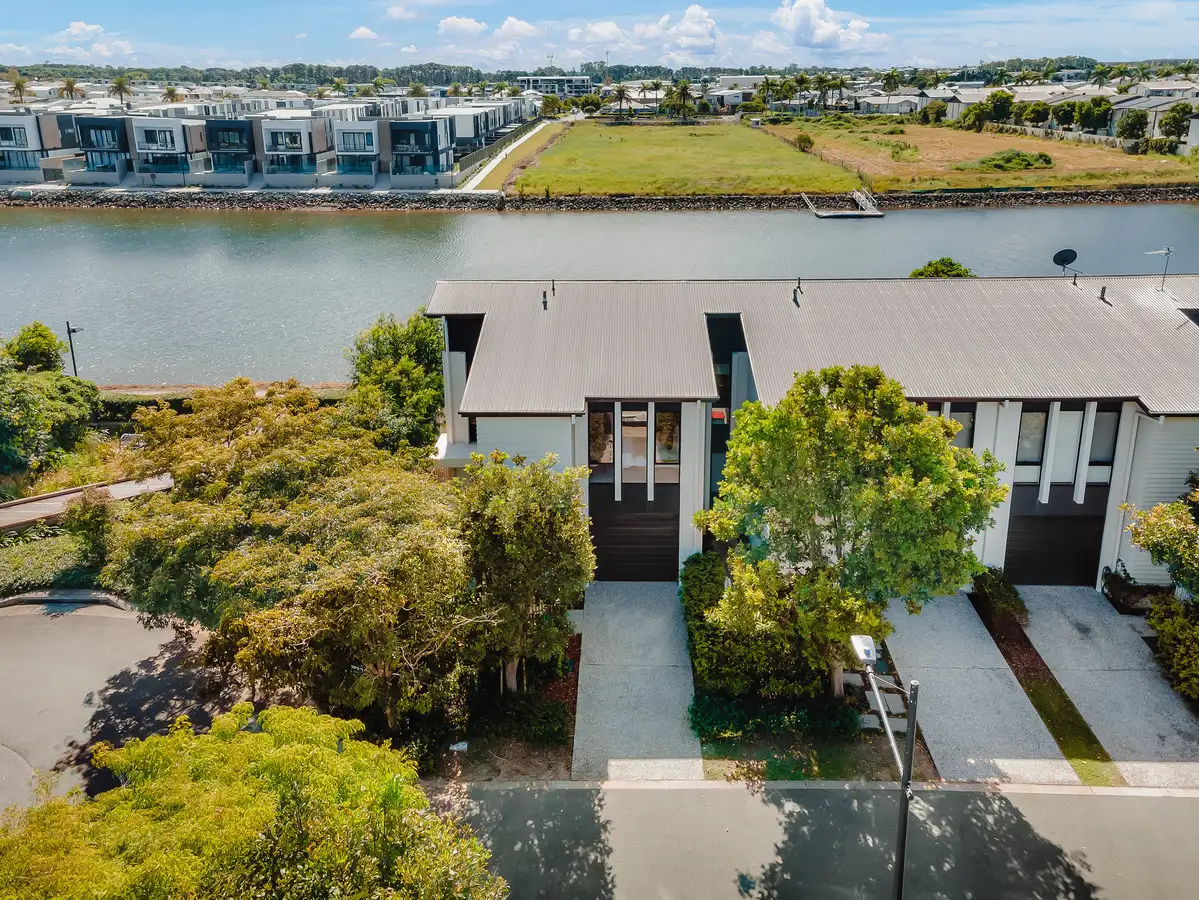 Main view of Homely townhouse listing, 21/126 Marina Quays Boulevard, Hope Island QLD 4212