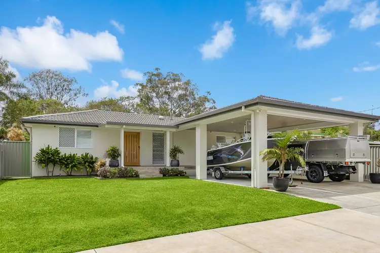 25 Blue Waters Crescent, Tweed Heads West NSW 2485