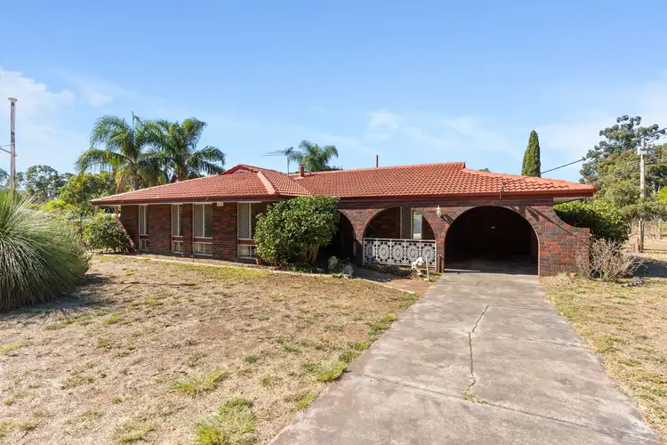 4 Dargin Street, Mount Helena WA 6082