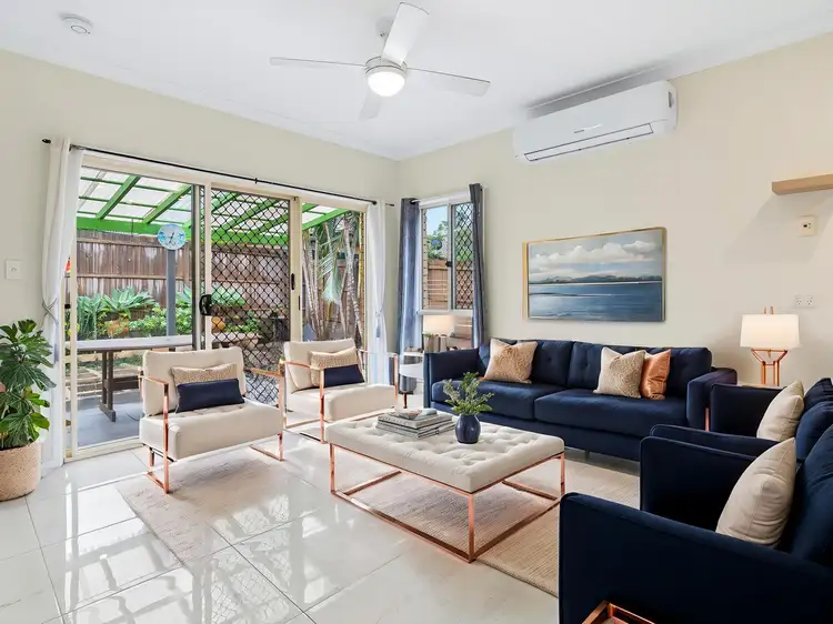 16 Piccadilly Place, Forest Lake QLD 4078