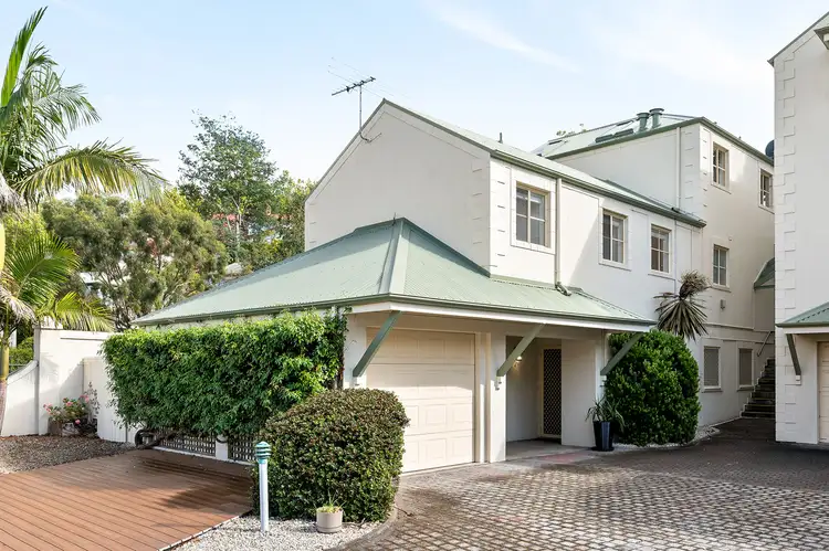 4/9 Montgomery Court, Sandy Bay TAS 7005