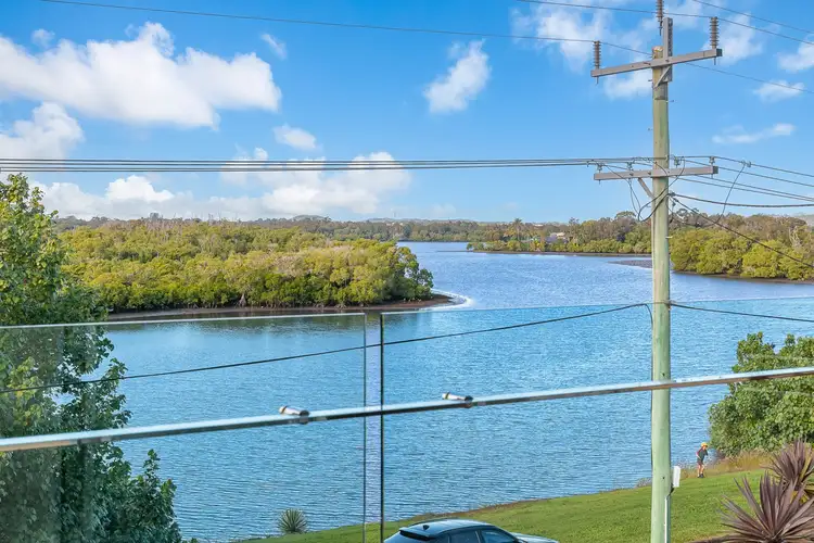 1/37 Bimbadeen Avenue, Banora Point NSW 2486
