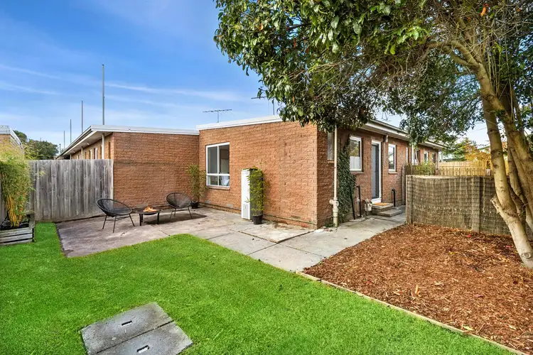 Main view of Homely unit listing, 2/83 Elizabeth Street, Geelong West VIC 3218