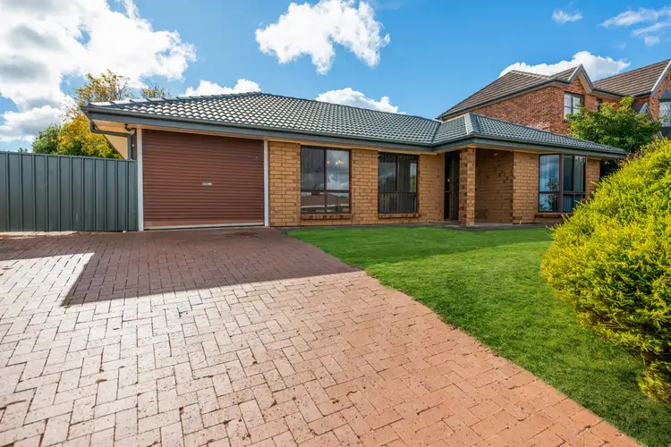 13 Slade Crescent, Hallett Cove SA 5158