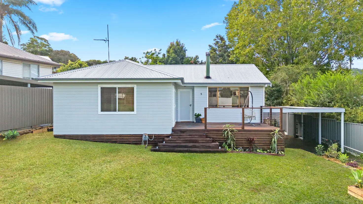 Main view of Homely house listing, 5 Cary Crescent, Springfield NSW 2250