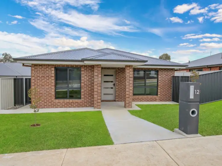 12 Dwyer Avenue, Leneva VIC 3691