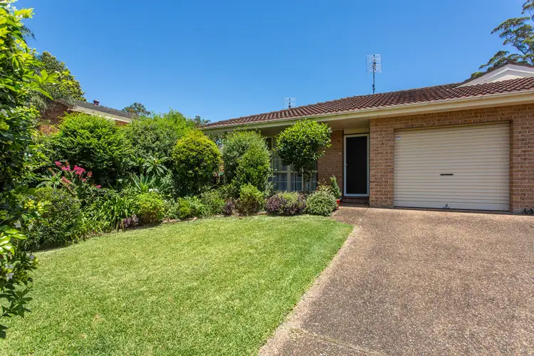 Main view of Homely villa listing, 2/6 Donna Close, Lisarow NSW 2250