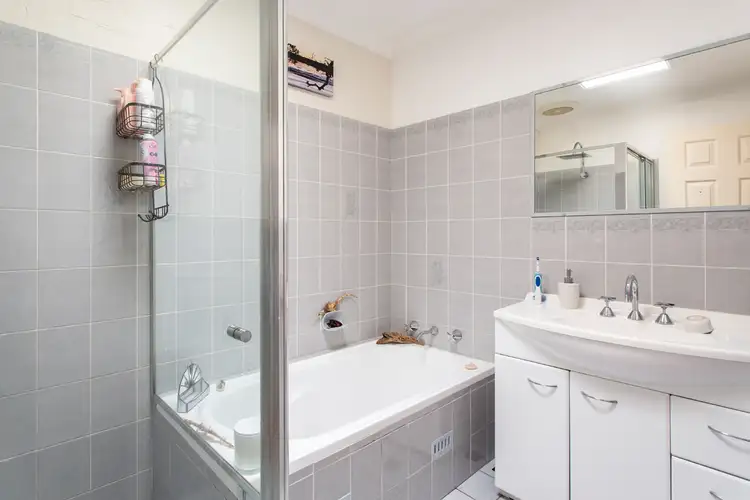 Fourth view of Homely villa listing, 2/6 Donna Close, Lisarow NSW 2250