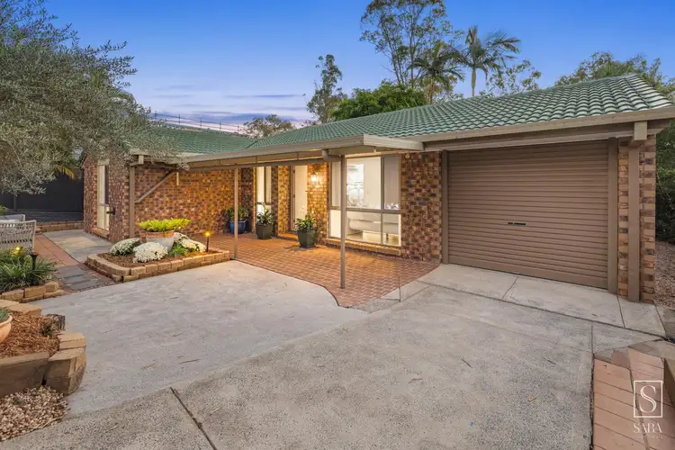 25 Dove Tree Crescent, Sinnamon Park QLD 4073