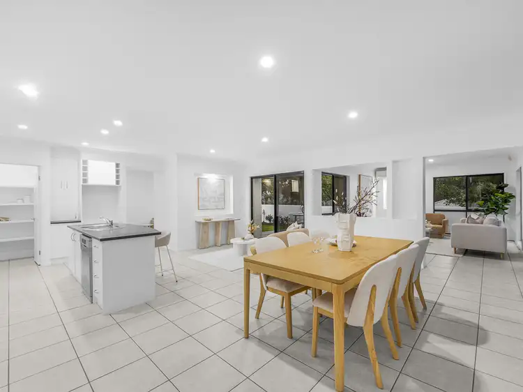 Second view of Homely house listing, 7 Barklya Crescent, Sinnamon Park QLD 4073