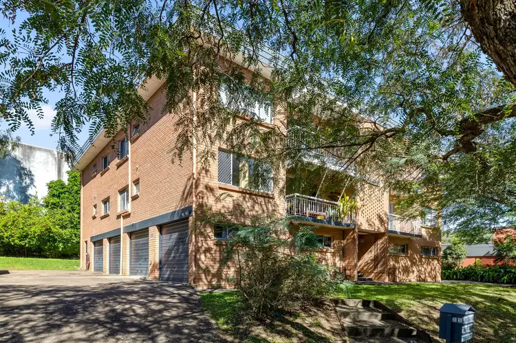 4/11 Raintree Street, Mansfield QLD 4122
