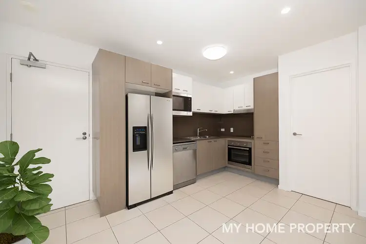 13/11 Riding Road, Hawthorne QLD 4171
