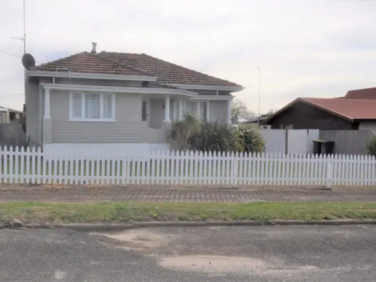 15 Collier Street, Manjimup WA 6258