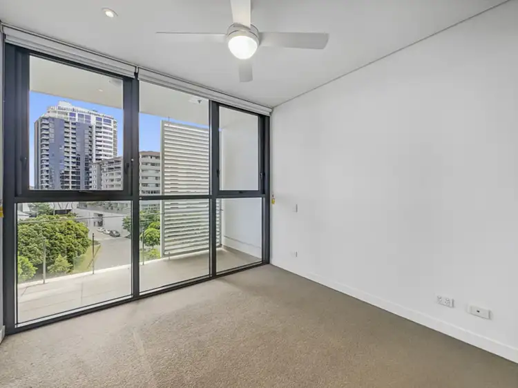 Fourth view of Homely apartment listing, 33 Remora Road, Hamilton QLD 4007