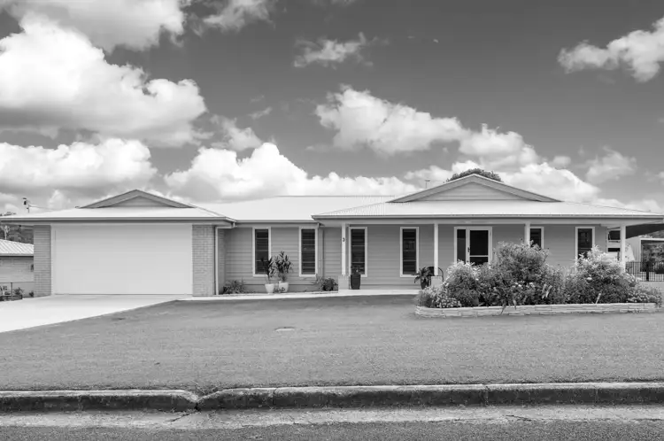 3 Tailor Street, Tin Can Bay QLD 4580