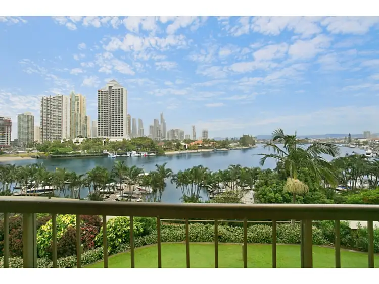 8 Atlantis West, 2 Admiralty Drive, Paradise Waters QLD 4217