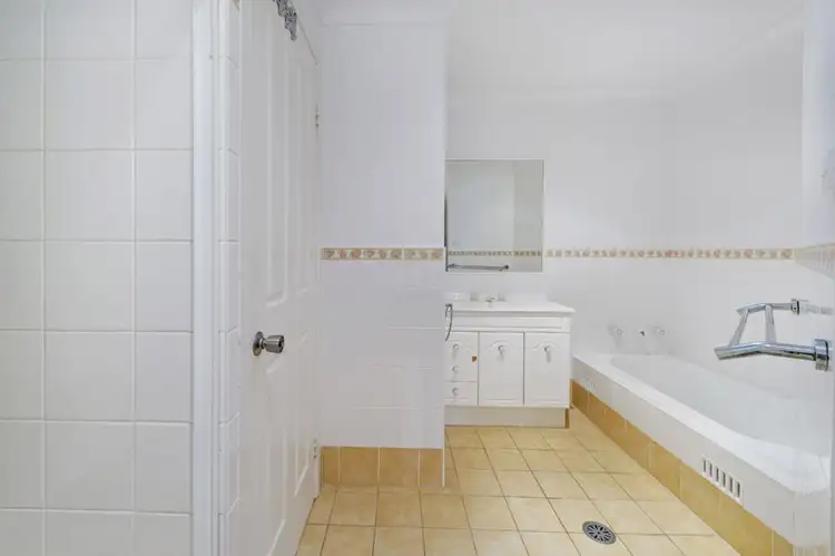 Fifth view of Homely villa listing, 1/86 Marian Drive, Port Macquarie NSW 2444