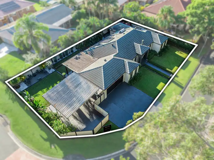69 Carinyan Drive, Birkdale QLD 4159