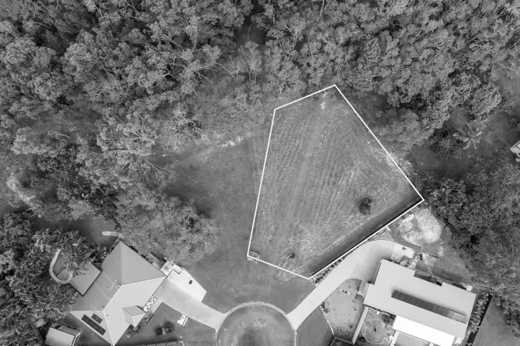 6 Hawk Court, Cooloola Cove QLD 4580
