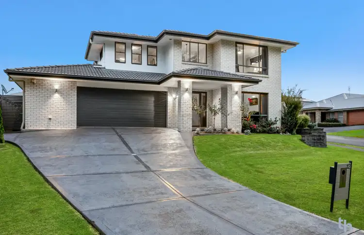 12 Eumina Street, Cameron Park NSW 2285