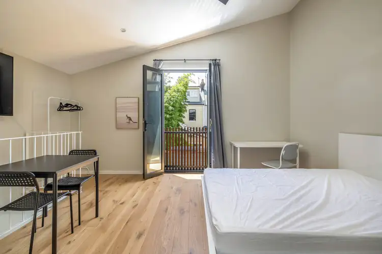 Flat A/518 Cleveland Street (enter from Ridge Lane), Surry Hills NSW 2010