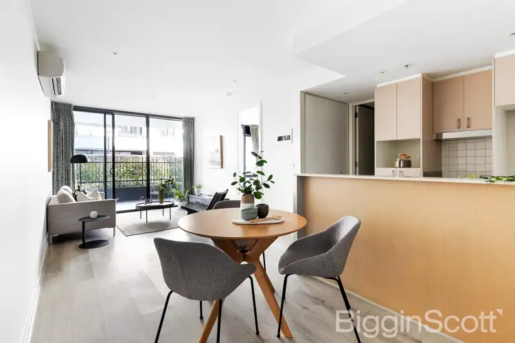 207/57 Bay Street, Port Melbourne VIC 3207