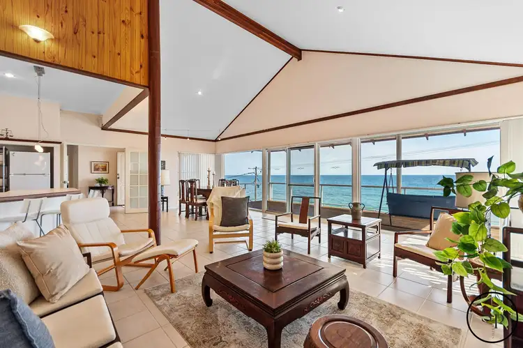 38 Halls Head Parade, Halls Head WA 6210