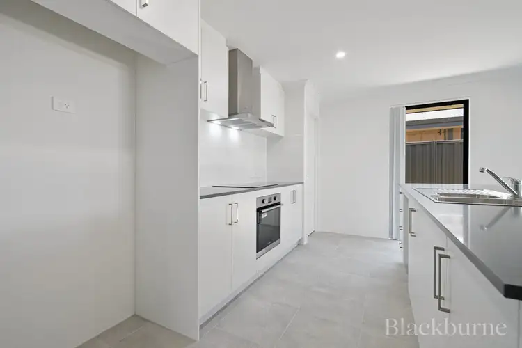 81 Serpentine Drive, South Guildford WA 6055
