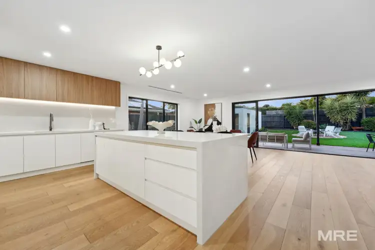 3 Grevillea Road, Doncaster East VIC 3109