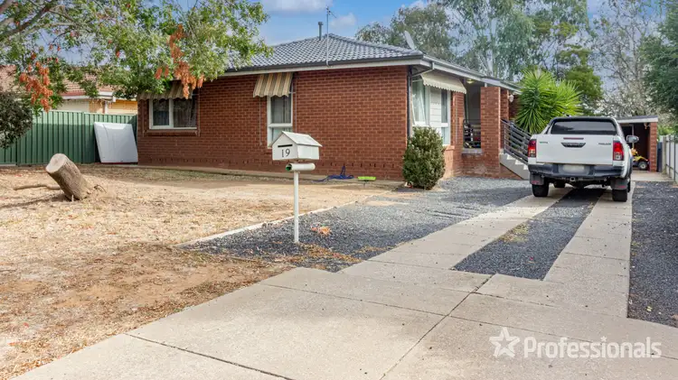 Main view of Homely house listing, 19 Simpson Avenue, Forest Hill NSW 2651