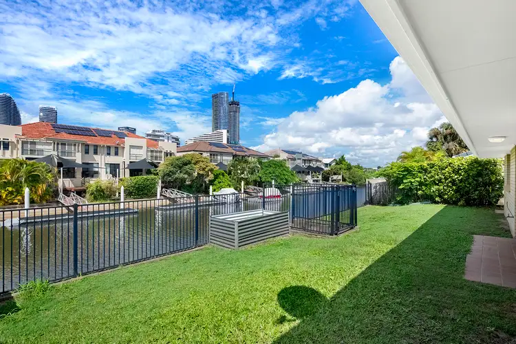 6 Havana Key, Broadbeach Waters QLD 4218