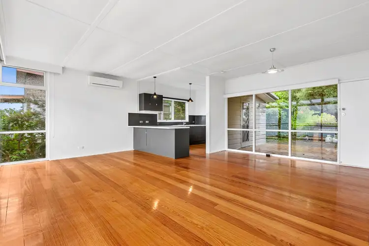 15 Ellerina Road, Mount Martha VIC 3934