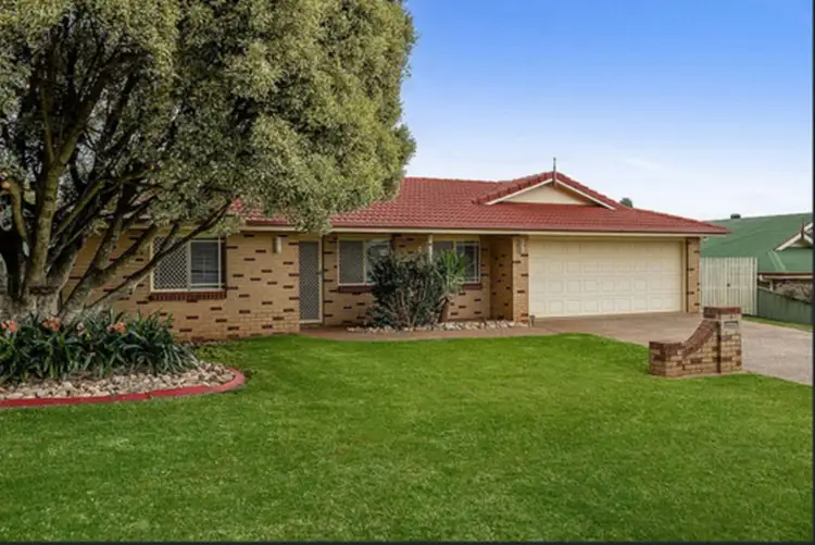 4 Bouganvillea Drive, Middle Ridge QLD 4350