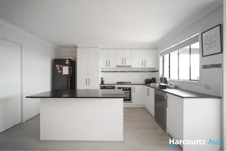 Fourth view of Homely house listing, 5 Giardino Street, Clyde VIC 3978