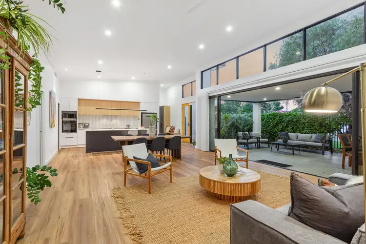 6 Kings Court, Carine WA 6020