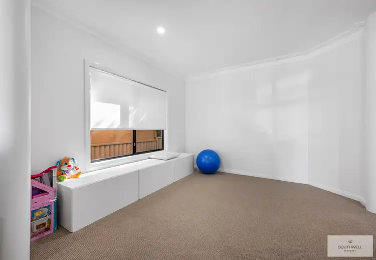 Sixth view of Homely house listing, 10 Ebony Close, Tamworth NSW 2340