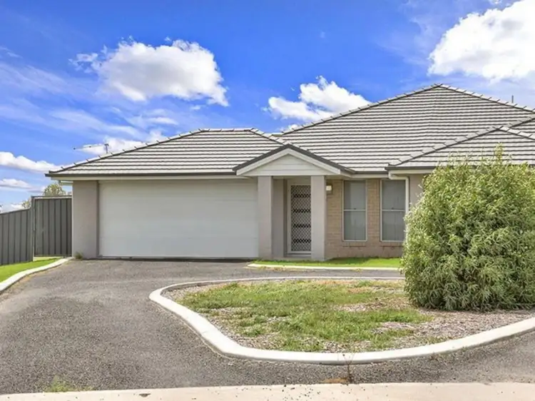 1/51-53 Silversmith Place, Gunnedah NSW 2380