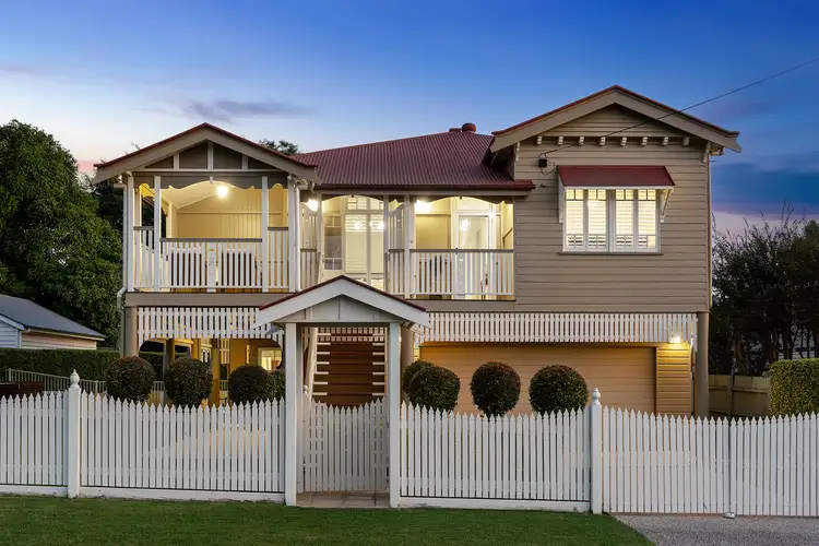8 Bentinck Street, Sherwood QLD 4075