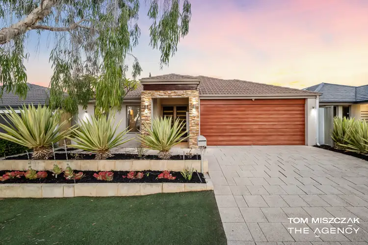 18 Serisier Parkway, Queens Park WA 6107