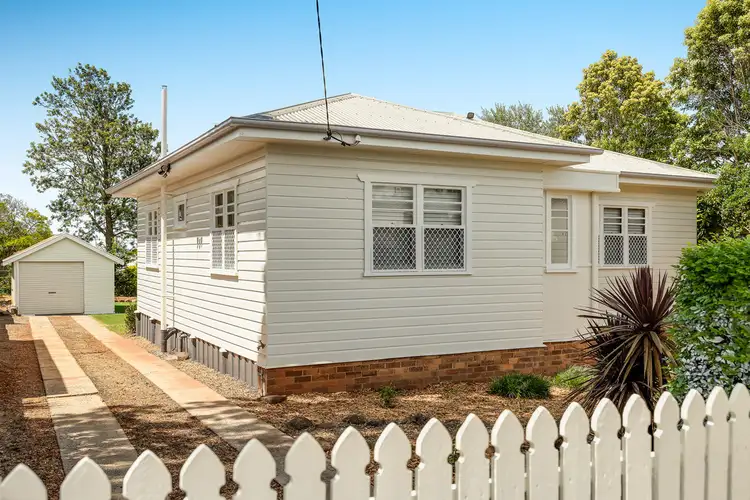 77 Stephen Street, Harristown QLD 4350