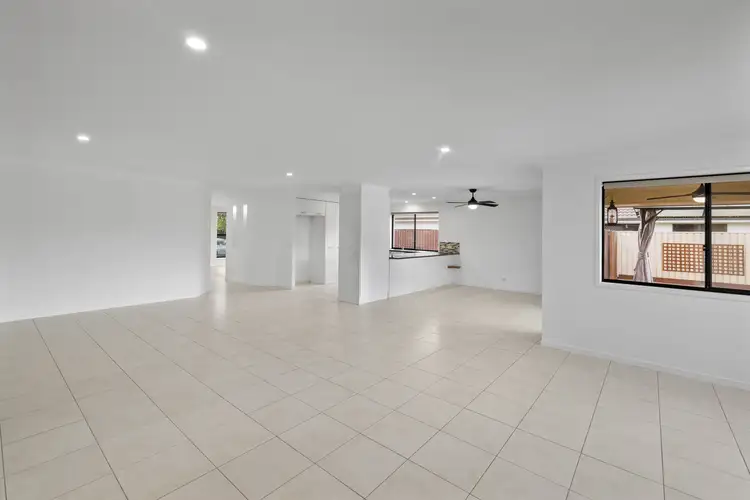 7 Brook Avenue, Sippy Downs QLD 4556