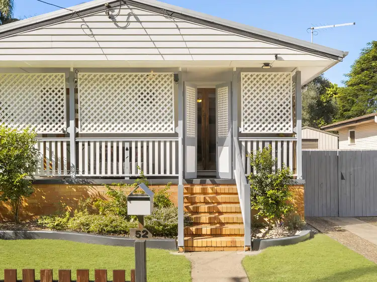 52 Agnew Street, Sandgate QLD 4017