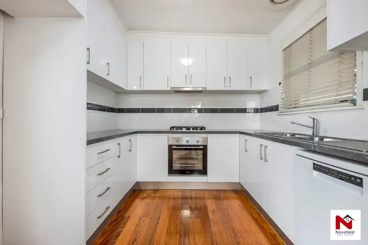 1/52 Drinkwater Crescent, Sunshine West VIC 3020