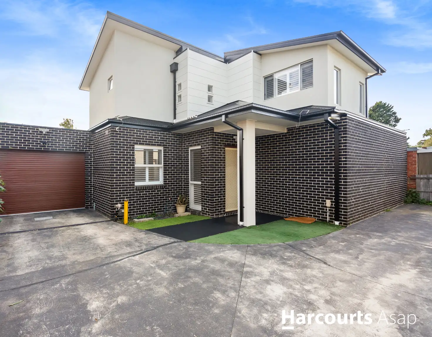 Main view of Homely townhouse listing, 2/34 Blossom Drive, Doveton VIC 3177