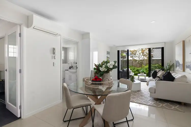 Third view of Homely apartment listing, 2/74 Gosford Street, Mount Gravatt QLD 4122