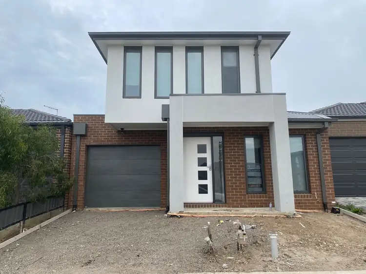 80 Hollywood Drive, Roxburgh Park VIC 3064