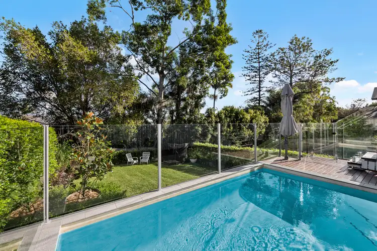 29 Tennyson Street, Norman Park QLD 4170