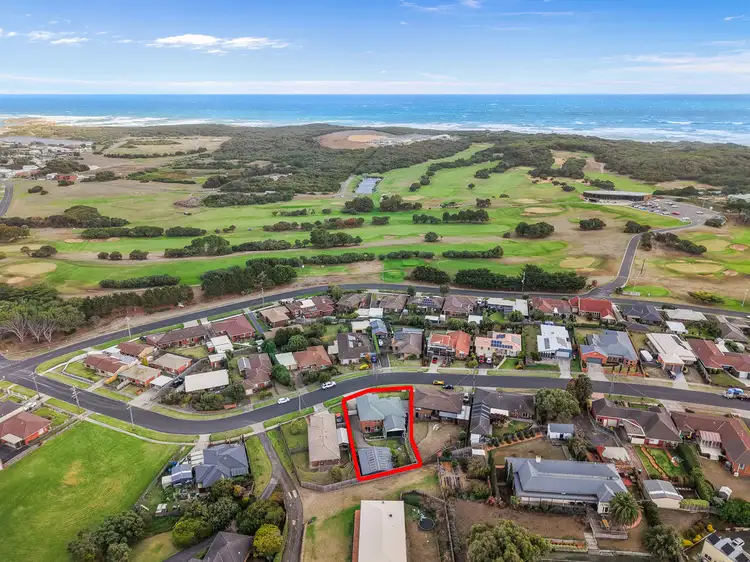 18 Fairway Crescent, Warrnambool VIC 3280